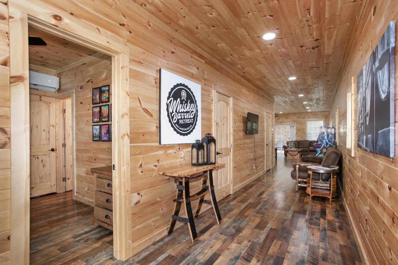 Whiskey Barrel W Hot Tub Arcade Game Fire Pit Villa Sevierville Ngoại thất bức ảnh